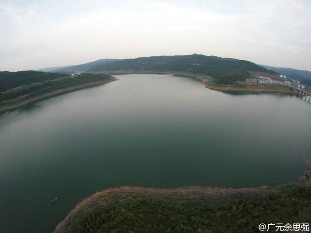 广元旅行丨亭子湖有山有水有风景邀你体验海的感觉，还是钓鱼者的天堂！