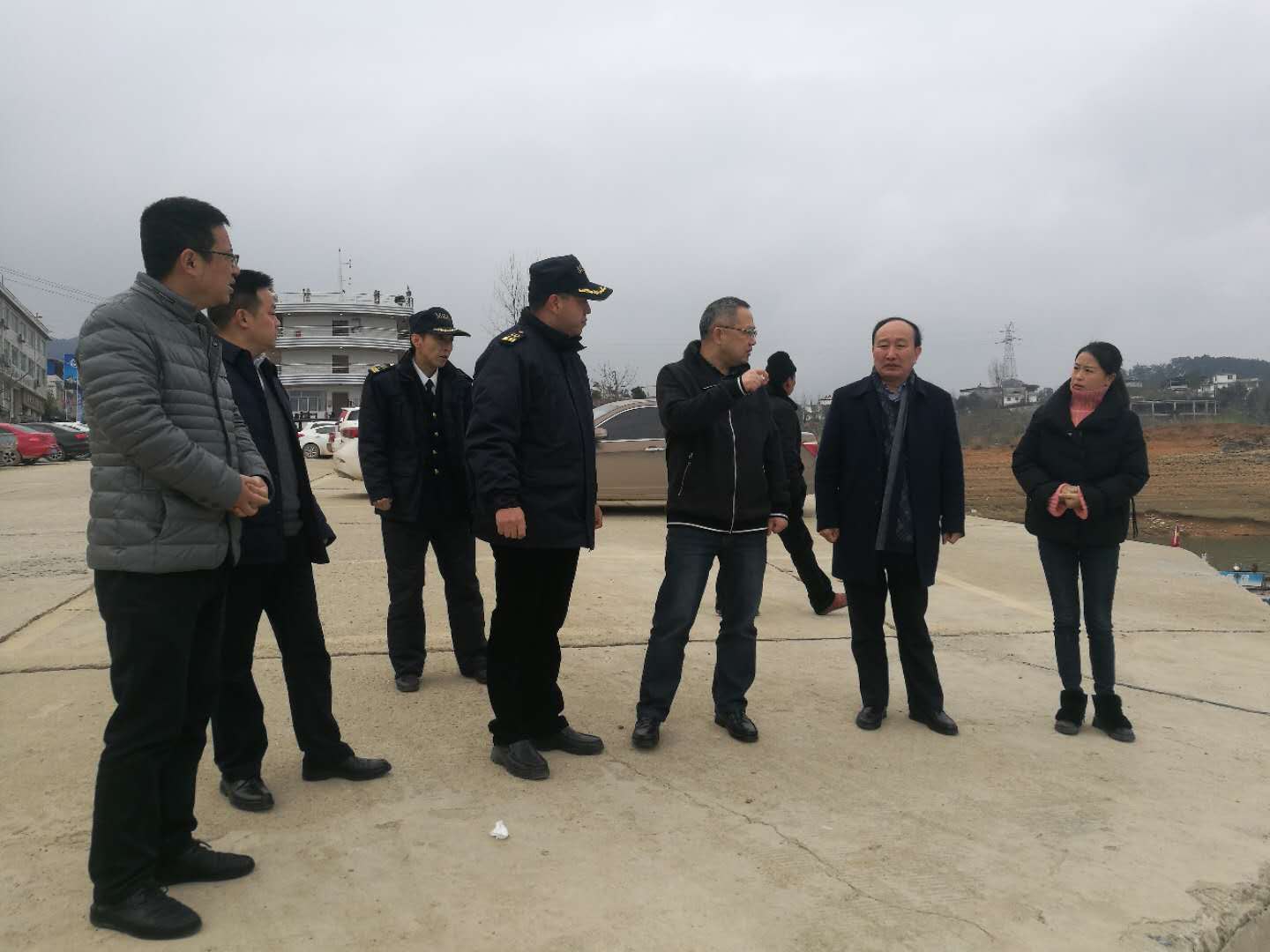 20190117谢晓东在沙州码头2.jpg